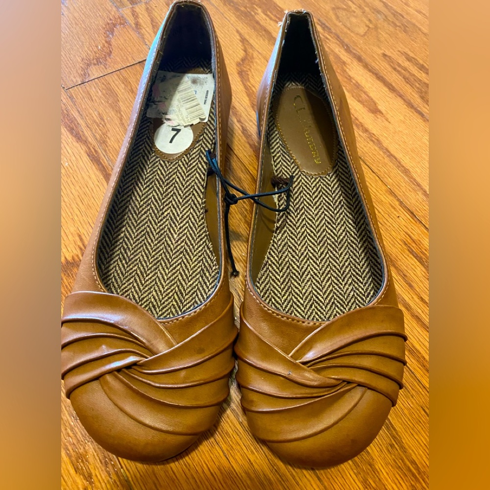 CL LAUNDAY FLATS